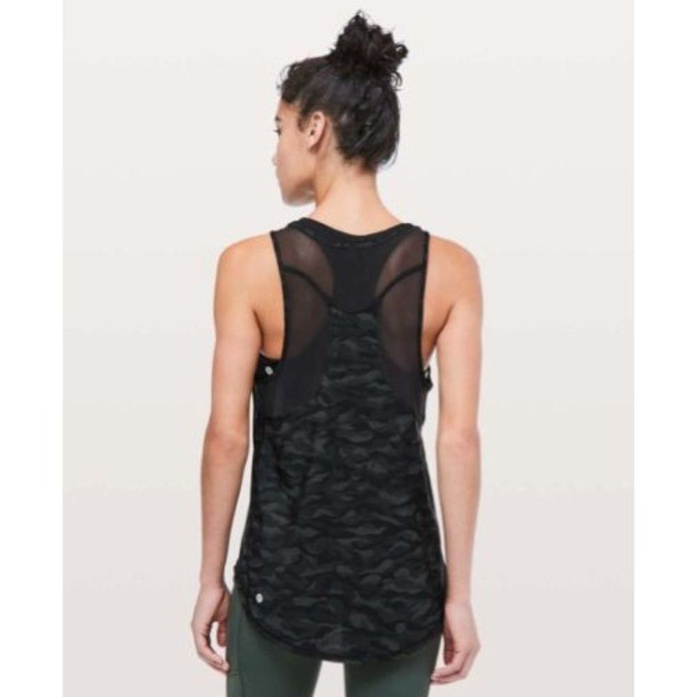 Lululemon Sculpt Tank Deep Coal Heritage 365 Camo Mesh, Wicking, UPF 50+ Size 10